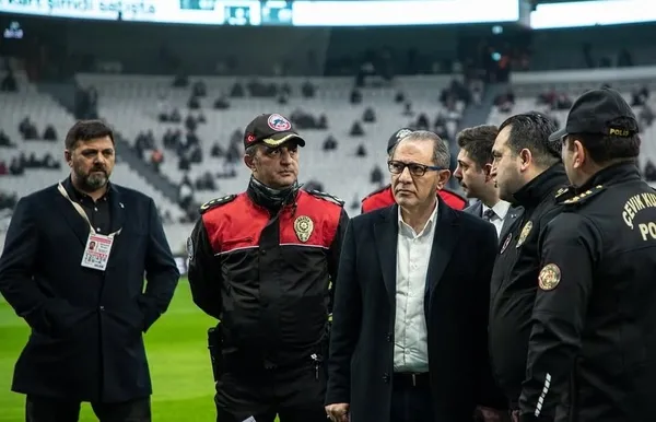 derbiyi-birebir-takip-etti-alinan-tedbirleri-denetledi-1733598012656.jpg