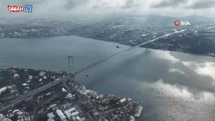 İstanbul Boğazı’nda kar manzarası böyle görüntülendi | Video