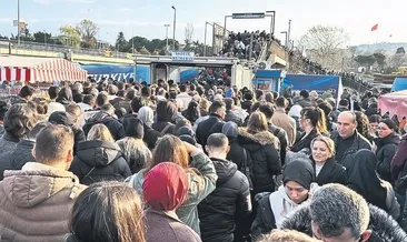 Metrobüs hattı çile yolu oldu