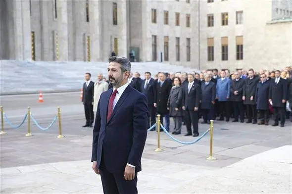 Saat 09.05'te tüm Türkiye'de saygı duruşu