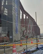 Güney Kore’de inşaat faciaya dönüştü