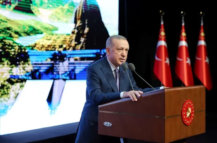 son-dakika-baskan-erdogan-duyurdu-dev-proje-yakinda-hizmete-giriyor-1660219869379.jpg