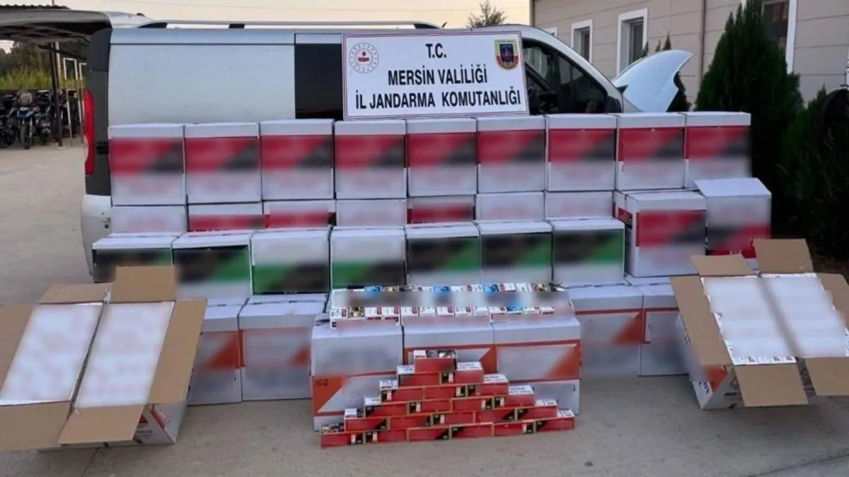 Mersin'de hareketli anlar: 620 bin adet makaron ele geçirildi!