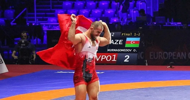 Milli güreşçi Feyzullah Aktürk, Avrupa şampiyonu oldu