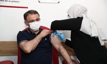 Tokat Valisi Balcı ve Başkan Eroğlu Covid-19 aşısı yaptırdı