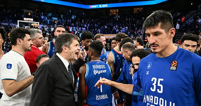 Anadolu Efes, Zalgiris deplasmanında mağlup!