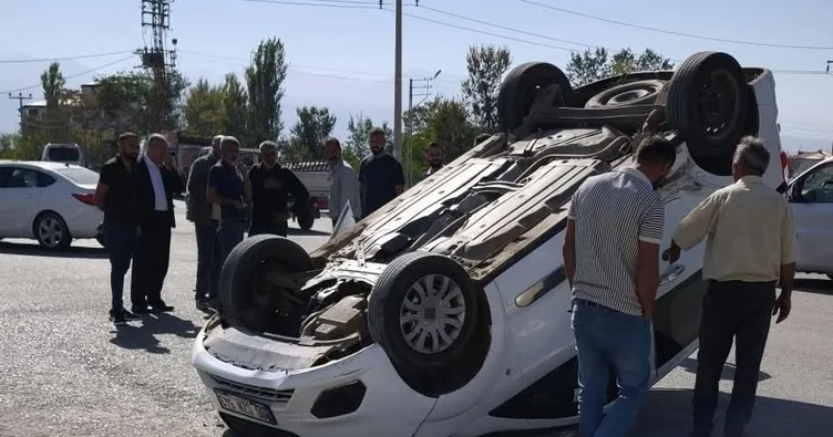 Iğdır’da kaza yapan araç ters döndü