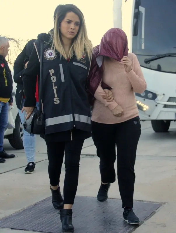 Masaj Salonlarina Fuhus Operasyonunda 33 Ev Hapsi Sayfa 4 En Son Haber