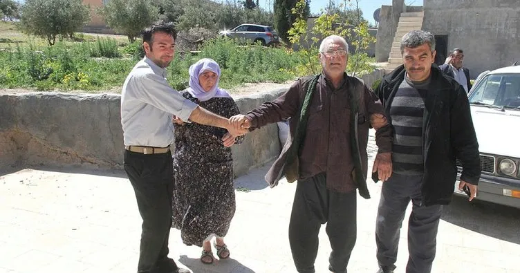 ’Polisiz’ diyerek girdikleri evde yaşlı çifti dövüp, 86 bin lirayı aldılar