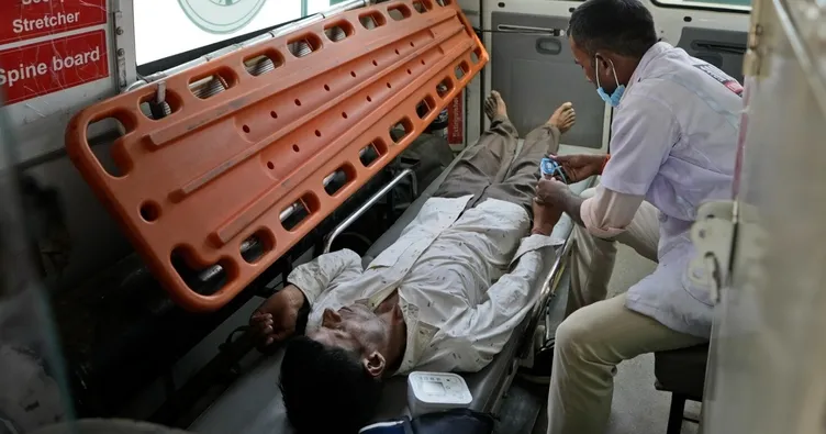 Hindistan’da sahte içki can aldı: 5 köyde alarm verildi