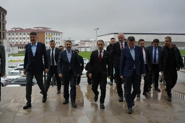 adiyamanda-saglik-yatirimlari-degerlendirildi-1775317782776.jpg