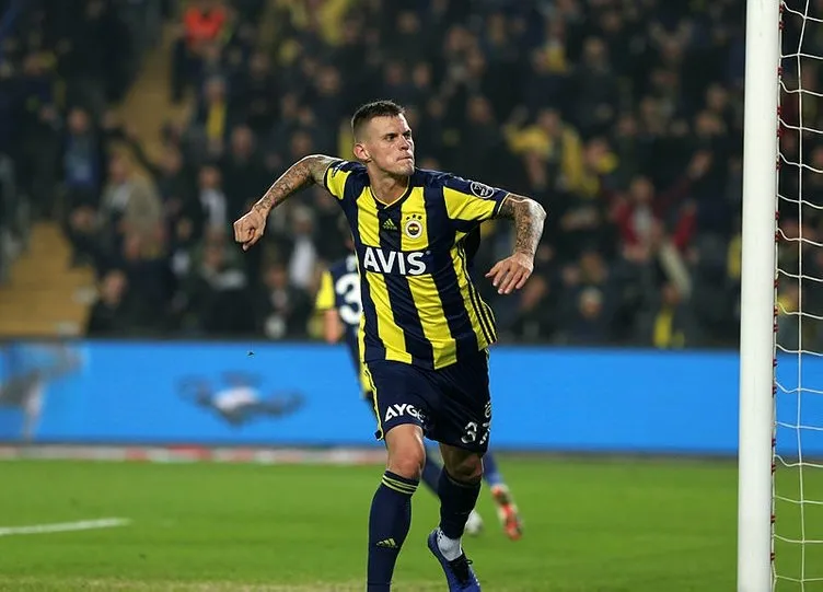 Başakşehir, Fenerbahçe’den Skrtel’e talip oldu
