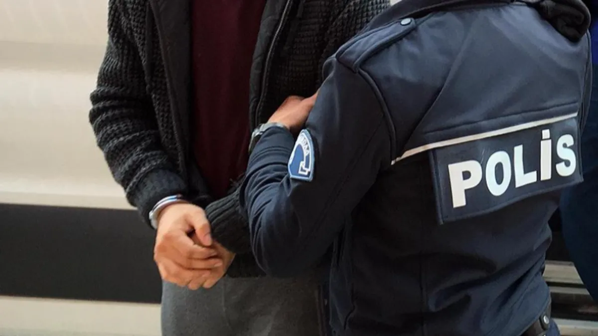 Antalya’da “Altunlar” suç örgütüne operasyon: 33 şüpheli tutuklandı Antalya’da “Altunlar” suç örgütüne operasyon: 33 şüpheli tutuklandı