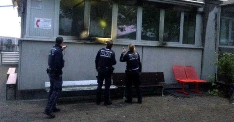 Almanya’da camiye molotofkokteylli saldırı yapıldı