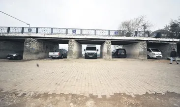 Köprünün altı park alanı oldu