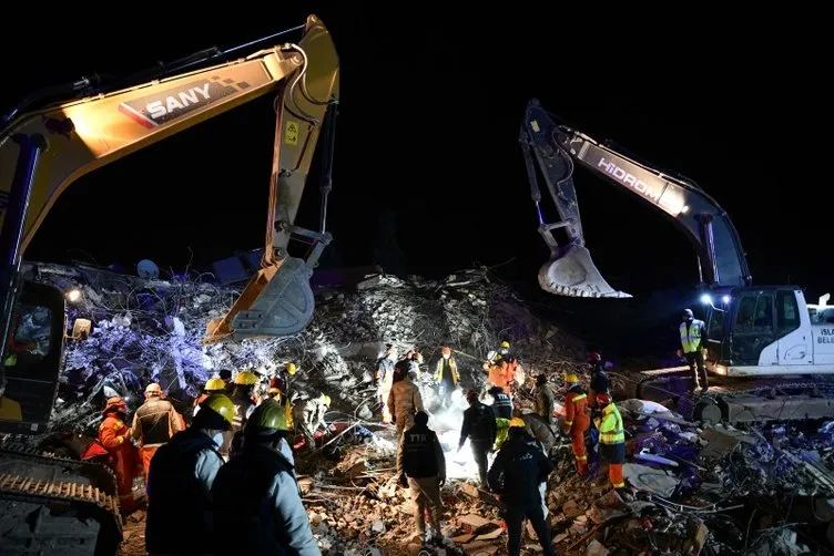 Son dakika haberi: Deprem bölgelerinde büyük mucize: Depremin 185. saatinde Ayça sağ kurtarıldı!