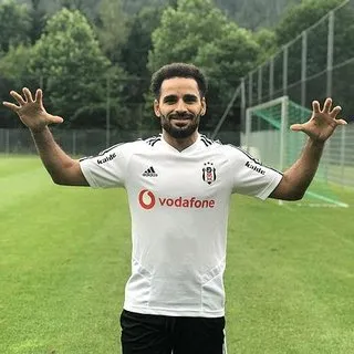 Beşiktaş'ta stopere Douglas geçiyor