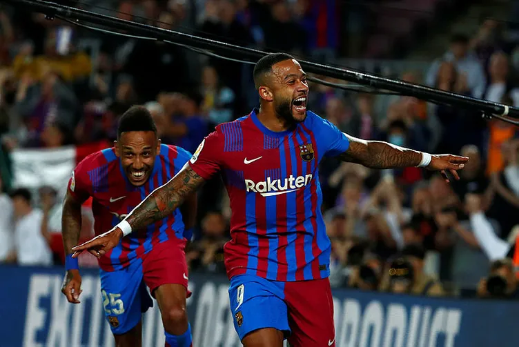 Barcelona’da ayrılık depremi! Xavi Hernandez biletlerini kesti tam 9 dünya yıldızı satış listesinde…