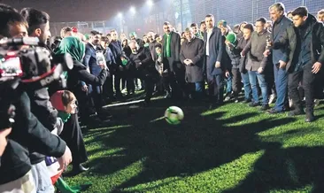 Panayır’a yakışır futbol tesisi