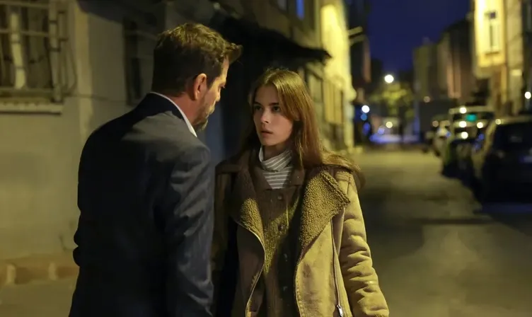 ÇARPINTI 11. BÖLÜM İZLE: 23 Kasım Star TV ile Çarpıntı yeni bölüm HD izleme ekranı