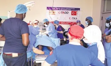 Türk doktorlar Uganda’da şifa dağıttı