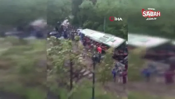 Endonezya’da otobüs kazası: 13 ölü | Video