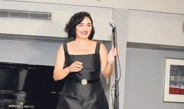 Ayakta alkışlandı