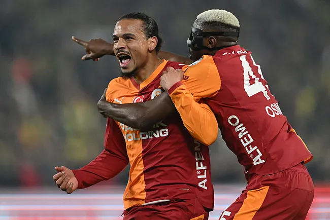 son-dakika-haberi-fenerbahce-galatasaray-derbisinde-kazanan-yok-1764617667505.jpeg