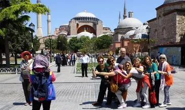 İstanbul’a ilk 6 ayda 4 milyon 385 bin turist geldi