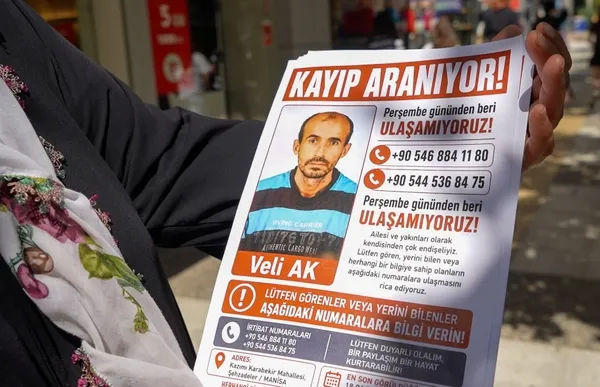manisada-veli-ak-kayiplara-karisti-ailesi-her-yerde-onu-ariyor-ben-gidiyorum-diyerek-cikti-bir-daha-donmedi-1782376085059.jpg