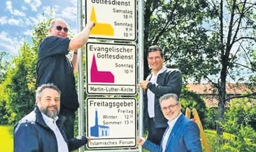 Almanya’da cuma saati tabelalarda
