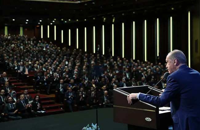 son-dakika-baskan-erdogan-ulkemiz-bolgenin-veri-ussu-konumuna-gelecek-1766495914732.jpeg SON DAKİKA | Başkan Erdoğan: Ülkemiz bölgenin veri üssü konumuna gelecek