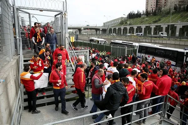 Galatasaray taraftarı Kadıköy'e böyle geldi