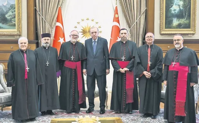 natoda-siyasi-ve-askeri-lider-1782940597011.jpeg