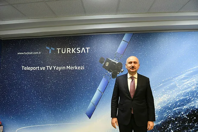 turksat-ile-elon-muskin-sirketi-space-x-arasinda-anlasma-tamam-2023de-uzaya-firlatilacak-1631866515858.jpg