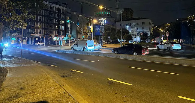 Eyüpsultan’da feci kaza! Araç yayalara çarptı: 1 ölü, 1 yaralı Eyüpsultan’da feci kaza! Araç yayalara çarptı: 1 ölü, 1 yaralı