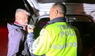 Devrilen kamyonetteki alkollü sürücü gazeteciyi tehdit etti: “Çektiğin adamları bir düşün taşın da öyle çek” #aksaray