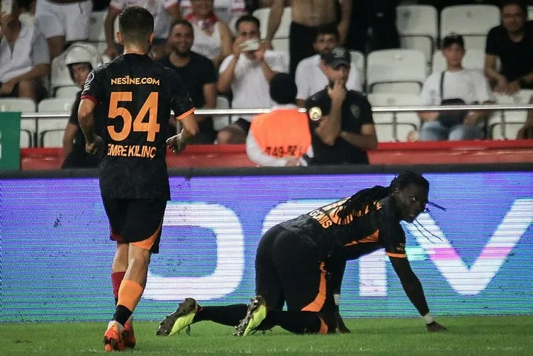Son dakika Galatasaray haberleri: Nelsson transferinde ortalık kızıştı! Sevilla sonrası bir talip daha...