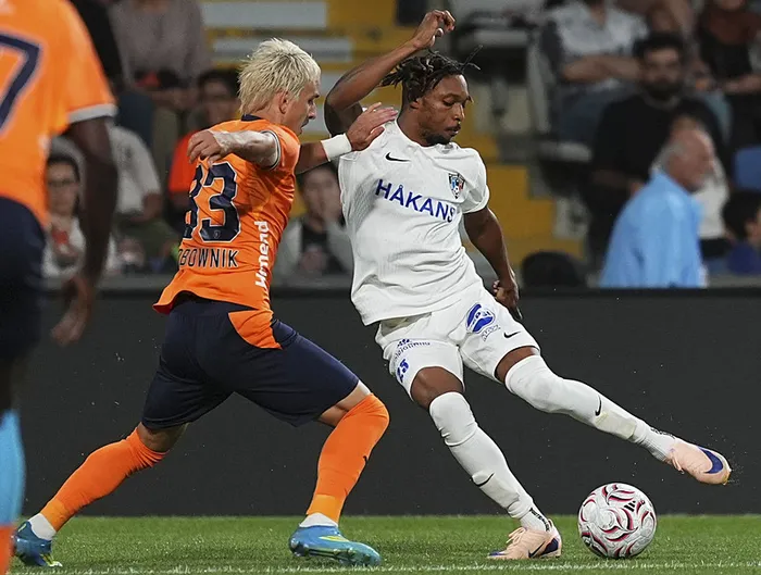 canli-uefa-konferans-liginde-basaksehir-inter-turku-maci-1784745940308.jpeg