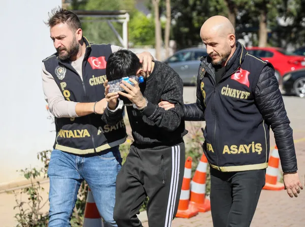 7-aylik-hamile-esini-dizlerinden-vurmustu-talihsiz-kadin-kabus-dakikalarini-anlatti-yapma-derken-hedef-alip-1781007860113.jpg