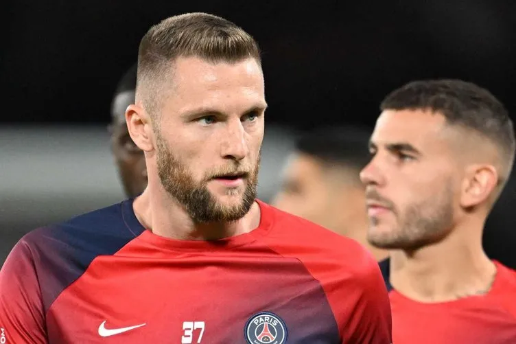 Son dakika Galatasaray haberi: Cimnom ilk transferini yapıyor! Yıldız oyuncuya yeni teklif...