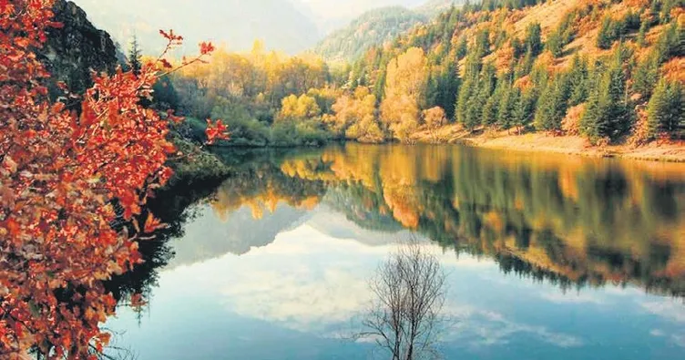 Erkmen’de renklerin dansı büyülüyor