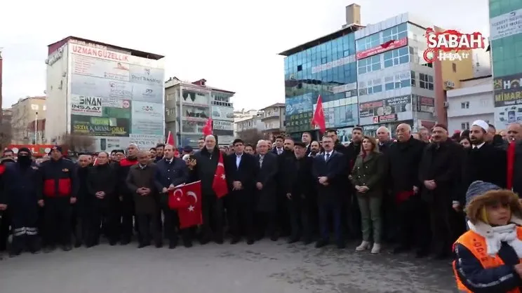 Iğdır'da dev Türk Bayraklarıyla teröre lanet yürüyüşü yapıldı