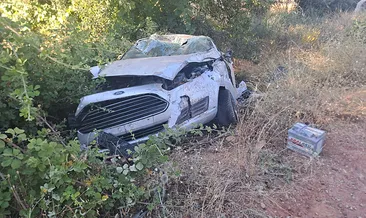 Denizli'de otomobil şarampole devrildi: 1 ölü, 1 yaralı #denizli