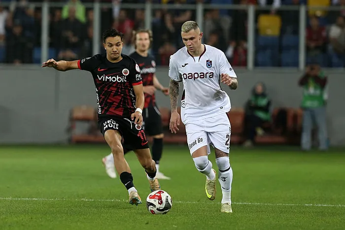 canli-super-ligde-trabzonspor-genclerbirligi-maci-1779028250820.jpeg