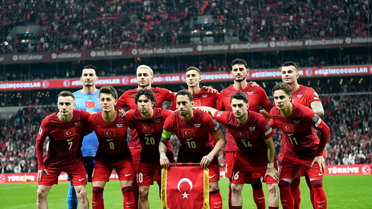 A Milli Takım'da Zeki dönüyor, Merih yok!