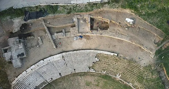 Düzce'de antik kentte aslanlı mozaik bulundu