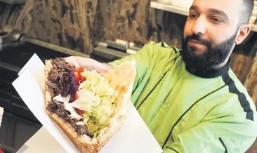 Döner sosisi tahtından etti