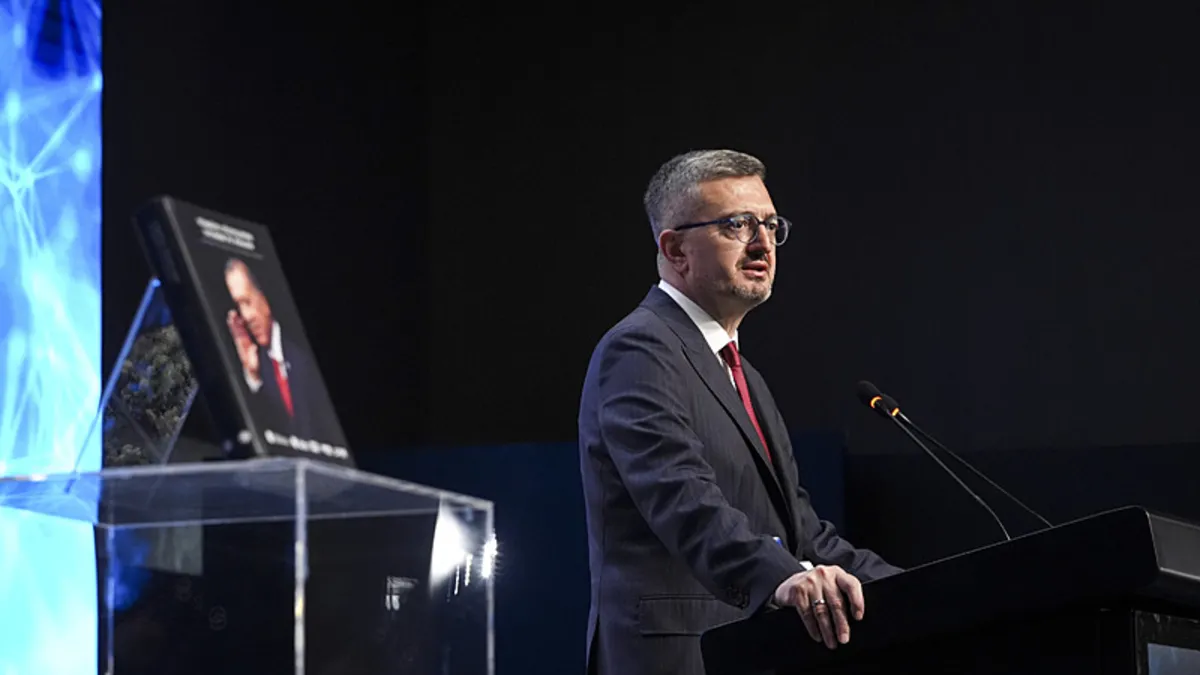İletişim Başkanı Duran’dan Azerbaycan’ın Bağımsızlık Günü mesajı İletişim Başkanı Duran’dan Azerbaycan’ın Bağımsızlık Günü mesajı