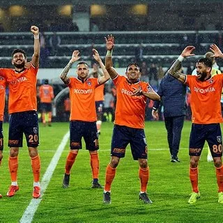 Süper Lig'de şampiyonluk yarışı kızıştı! Başakşehir, Galatasaray, Beşiktaş...